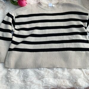 GAP Black and Cream Striped Crew Neck Sweater